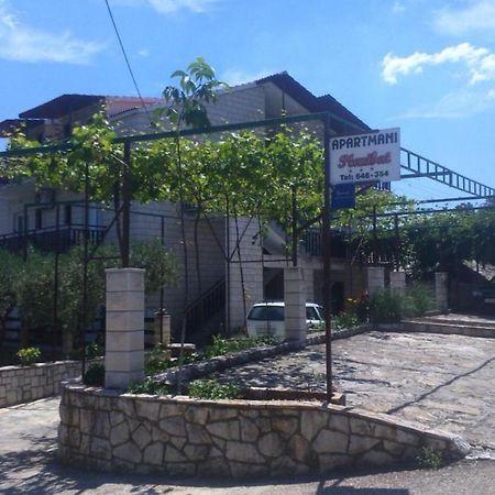 Apartments Plazibat Skrip Экстерьер фото