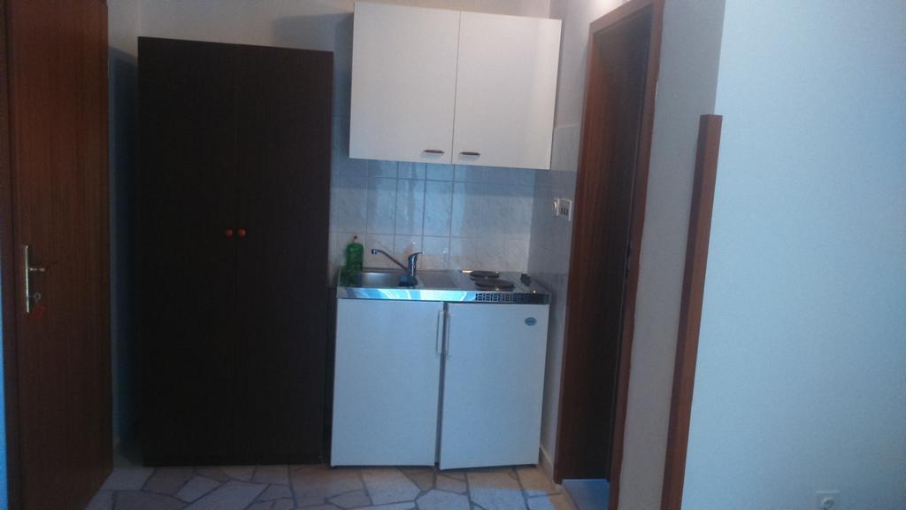 Apartments Plazibat Skrip Номер фото