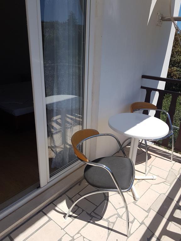Apartments Plazibat Skrip Экстерьер фото